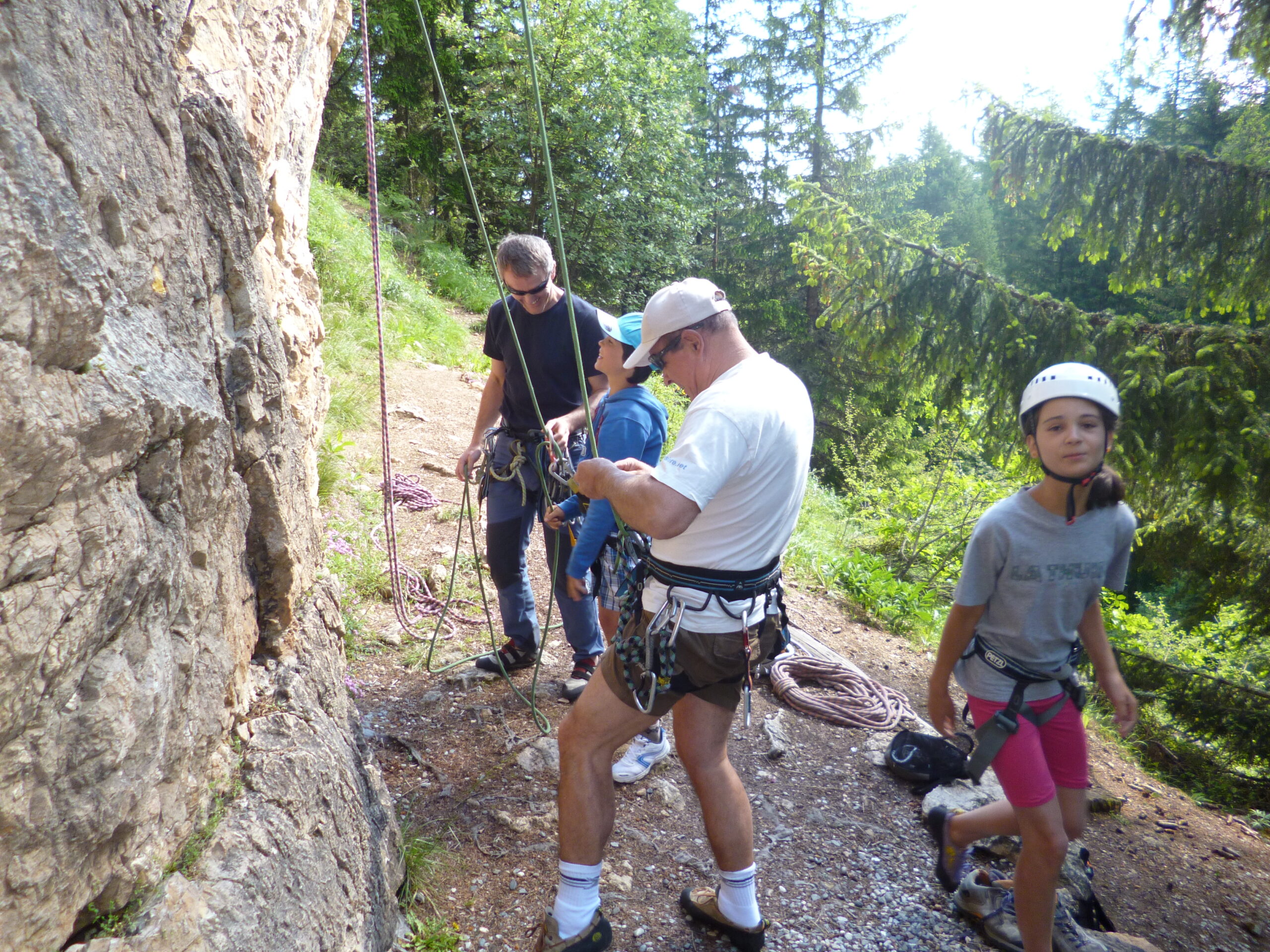 Les moniteurs de La Rosière vous guident et vous securisent sur les plus belle falaises de Tarentaise