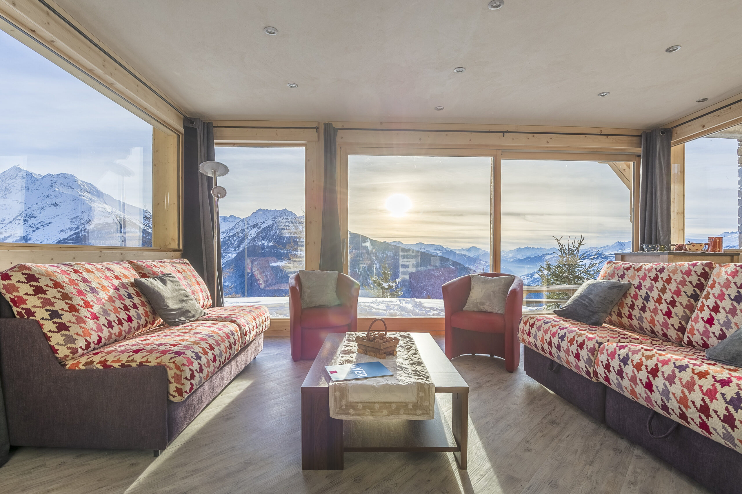 admirez le vue sur les montagnes