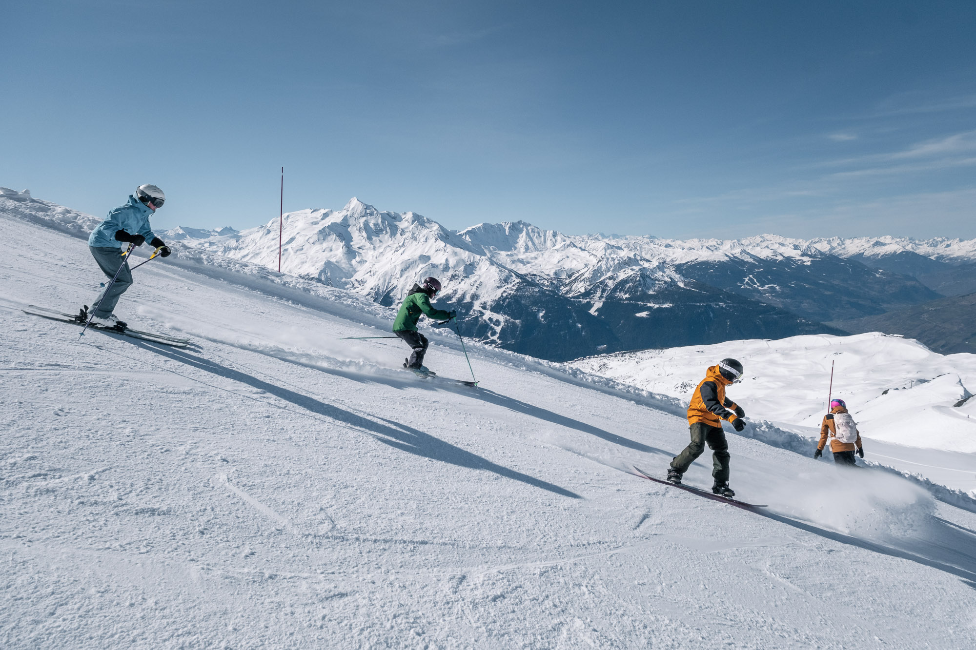 ski snowboard montvalaisan